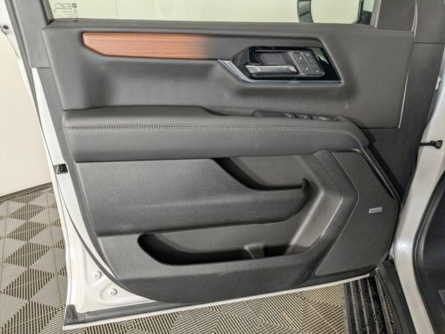 new 2025 GMC Yukon XL car, priced at $97,873