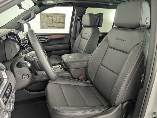 new 2025 GMC Yukon XL car, priced at $97,873