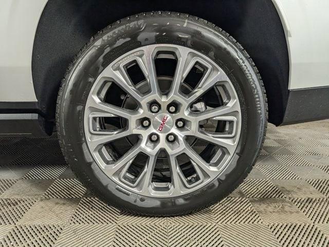 new 2025 GMC Yukon XL car, priced at $97,873