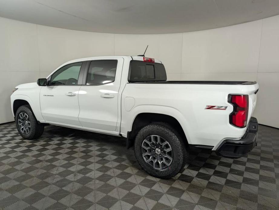 new 2024 Chevrolet Colorado car, priced at $45,215