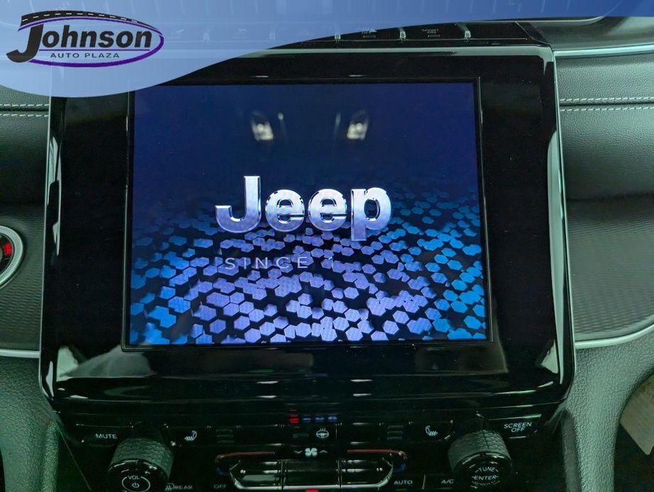 new 2024 Jeep Grand Cherokee car, priced at $39,876