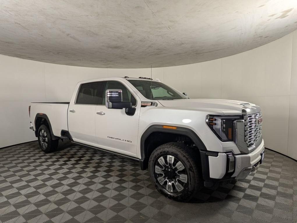 new 2025 GMC Sierra 3500 car, priced at $88,117