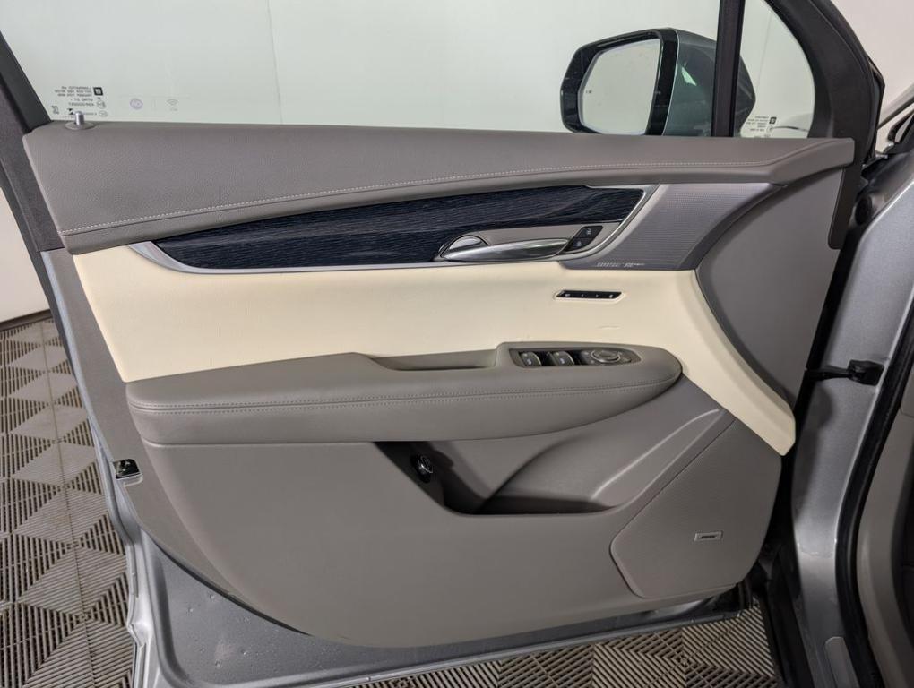 used 2024 Cadillac XT6 car, priced at $48,488