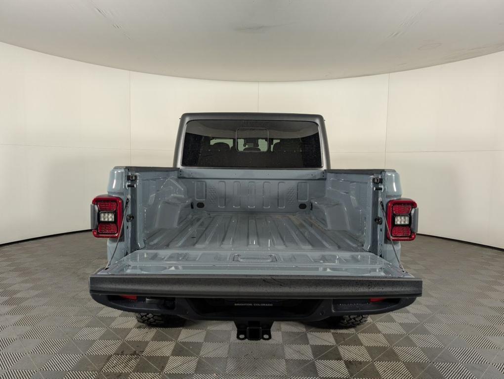 new 2025 Jeep Gladiator car, priced at $50,579