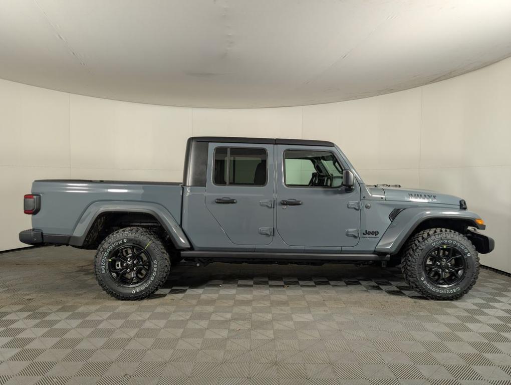 new 2025 Jeep Gladiator car, priced at $50,579