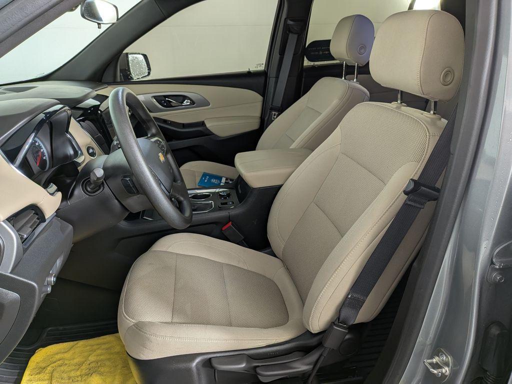 used 2024 Chevrolet Traverse Limited car, priced at $33,388