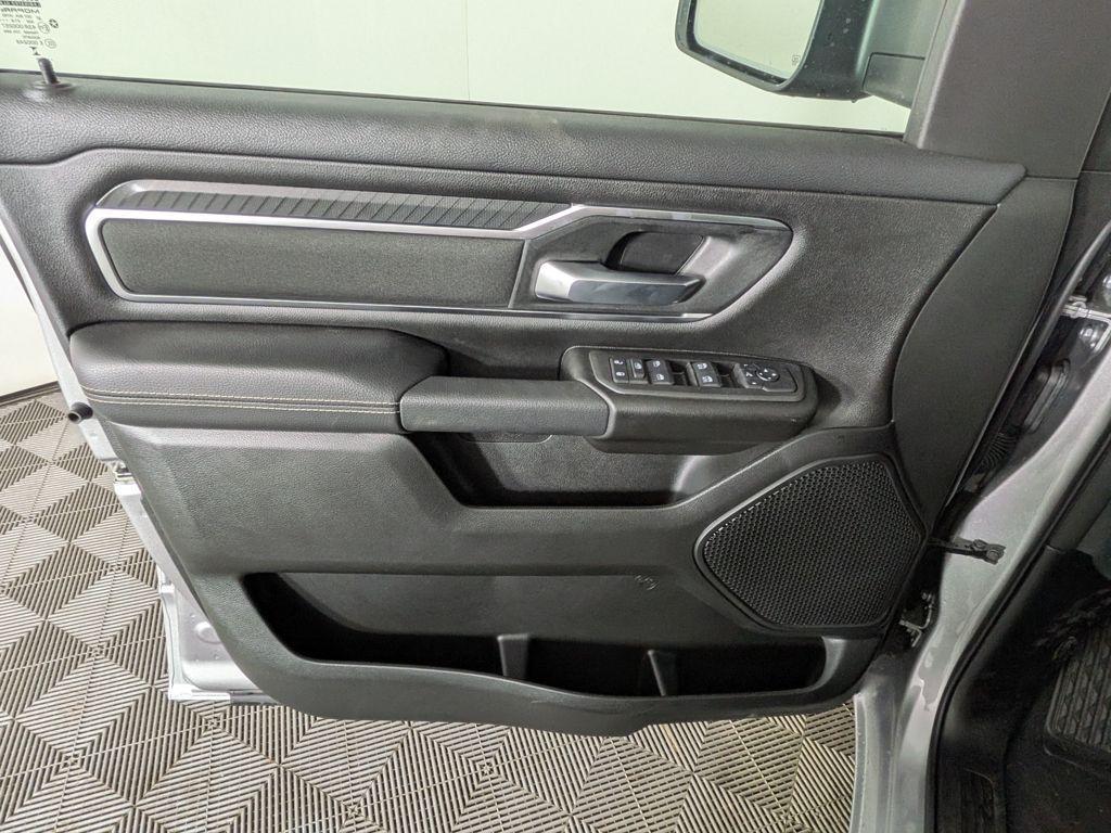 new 2025 Ram 1500 car, priced at $51,472