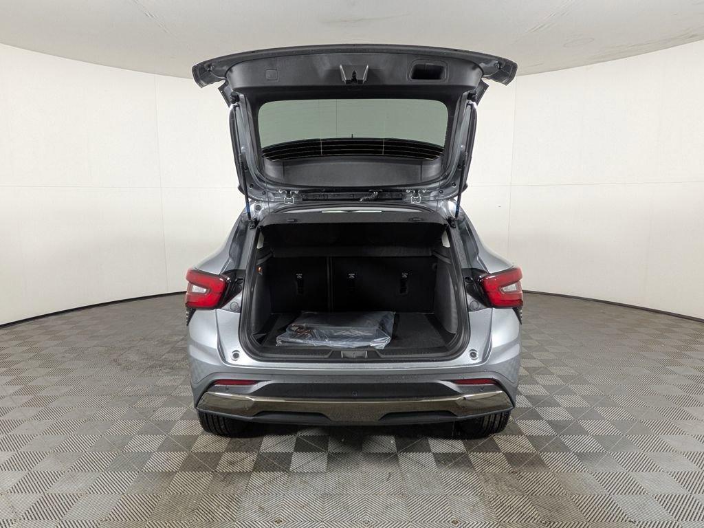 new 2025 Chevrolet Trax car, priced at $26,741