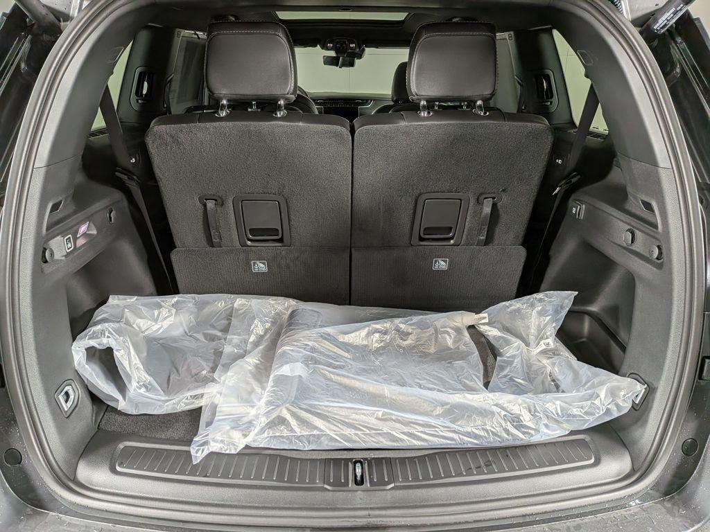 new 2025 Jeep Grand Cherokee L car, priced at $53,083