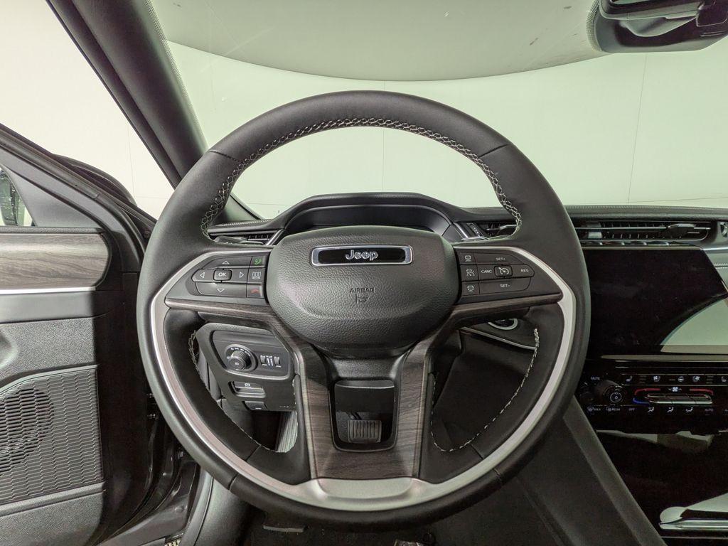 new 2025 Jeep Grand Cherokee L car, priced at $53,083