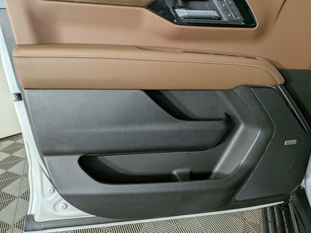 new 2025 Chevrolet Tahoe car, priced at $94,924