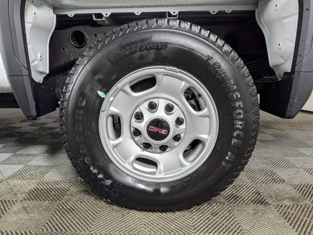 new 2025 GMC Sierra 2500 car, priced at $60,674