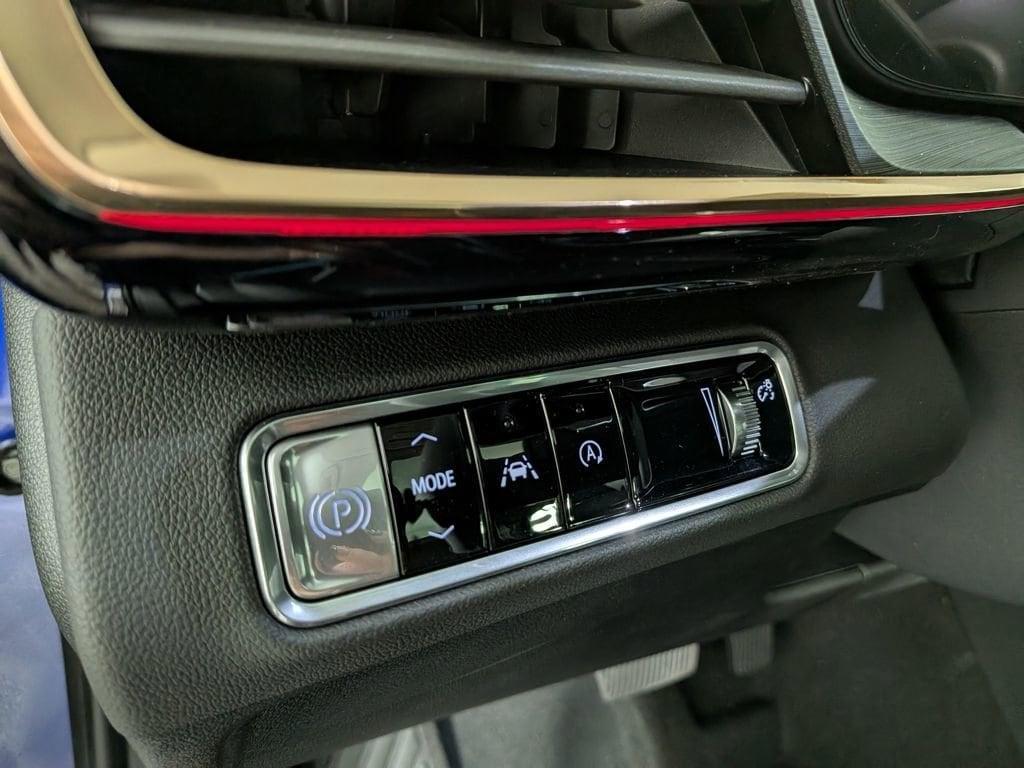 new 2025 Buick Envision car, priced at $44,119