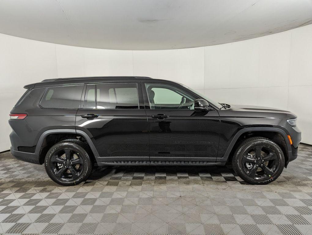 new 2024 Jeep Grand Cherokee L car, priced at $44,071