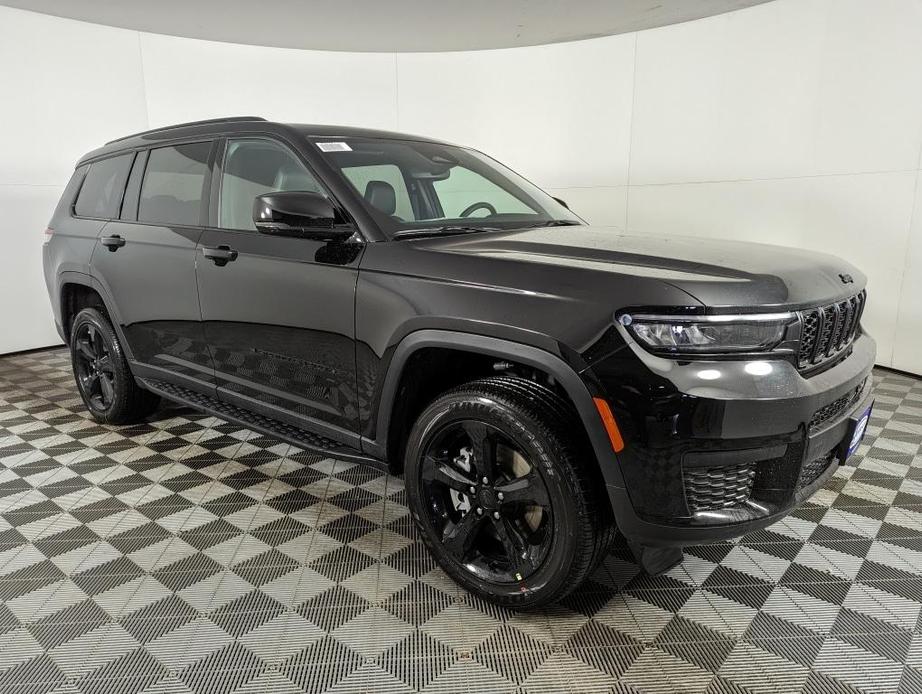 new 2024 Jeep Grand Cherokee L car, priced at $49,049