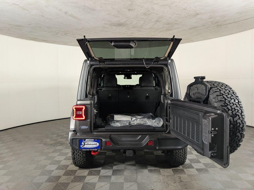 new 2025 Jeep Wrangler car, priced at $55,106