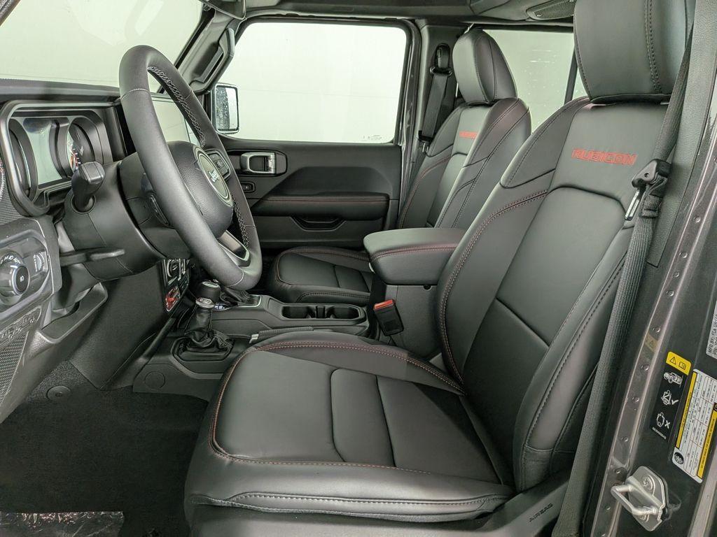 new 2025 Jeep Wrangler car, priced at $55,106