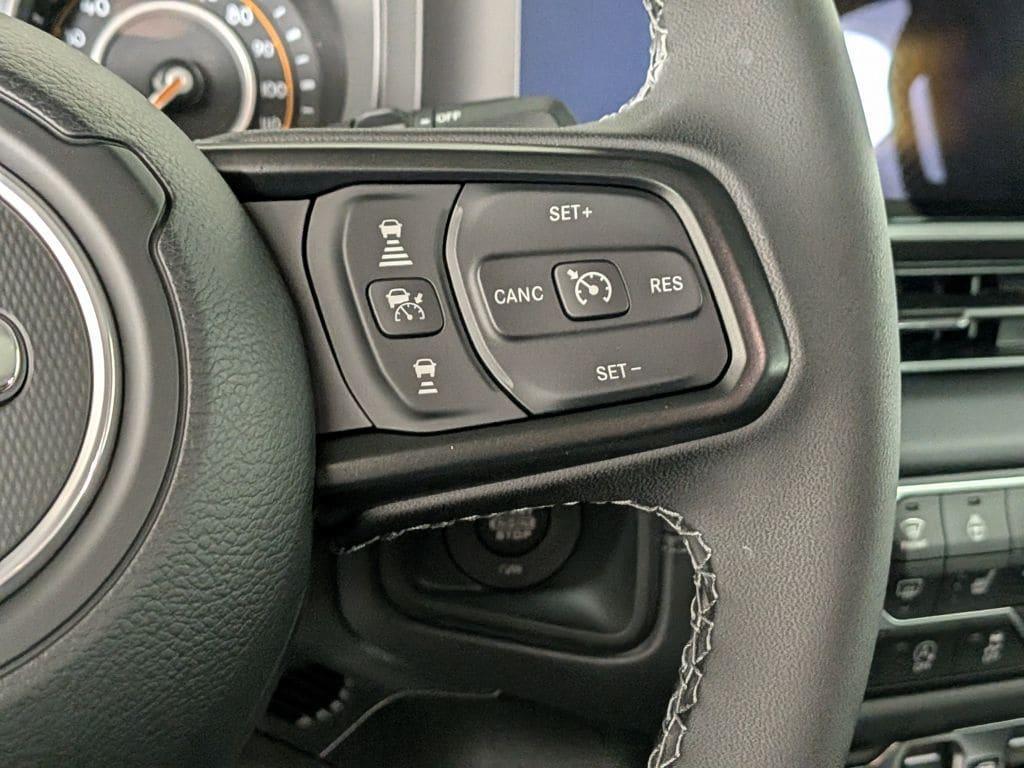 new 2025 Jeep Wrangler car, priced at $55,106