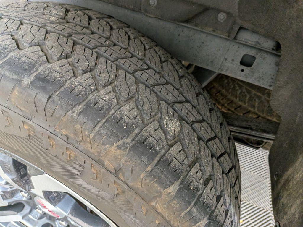 used 2024 GMC Canyon car, priced at $42,280