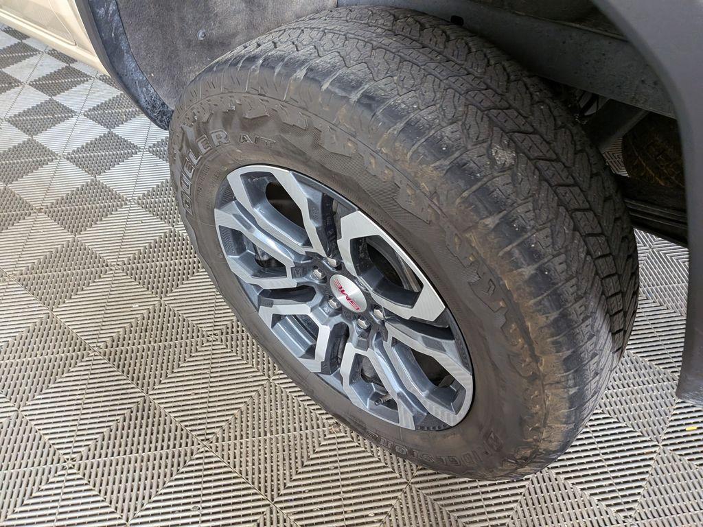 used 2024 GMC Canyon car, priced at $42,280