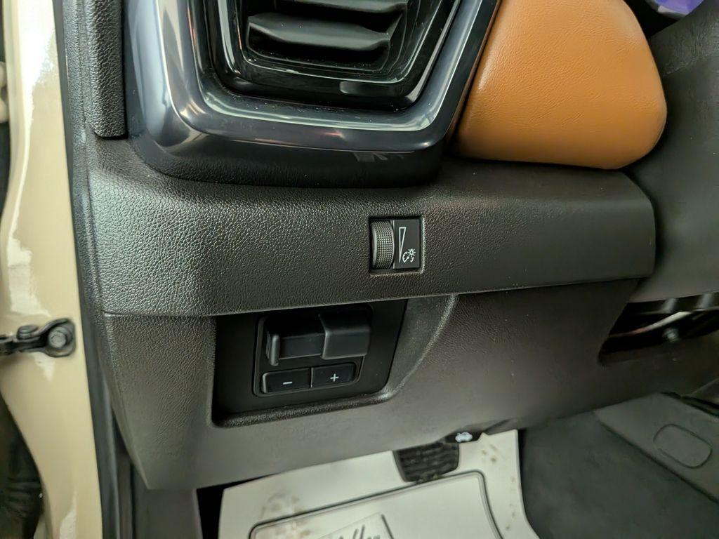 used 2024 GMC Canyon car, priced at $42,280