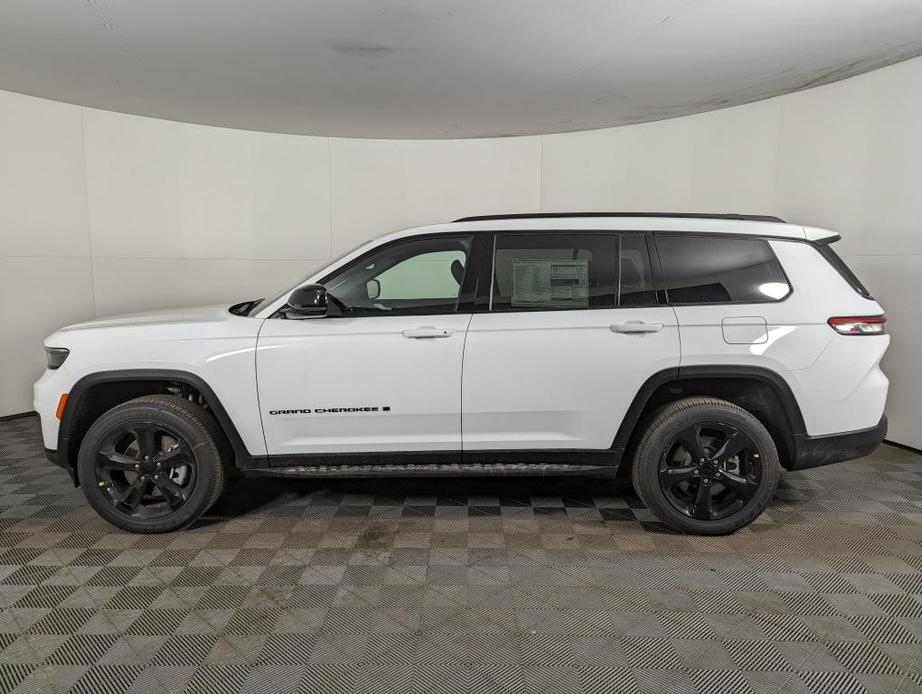 new 2024 Jeep Grand Cherokee L car, priced at $48,531