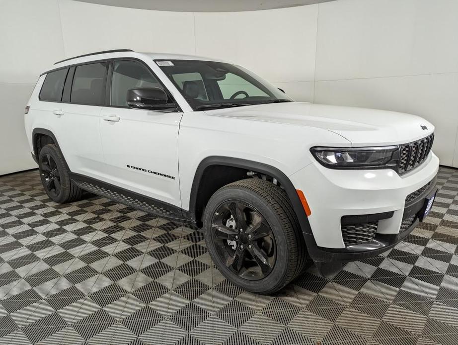 new 2024 Jeep Grand Cherokee L car, priced at $48,531