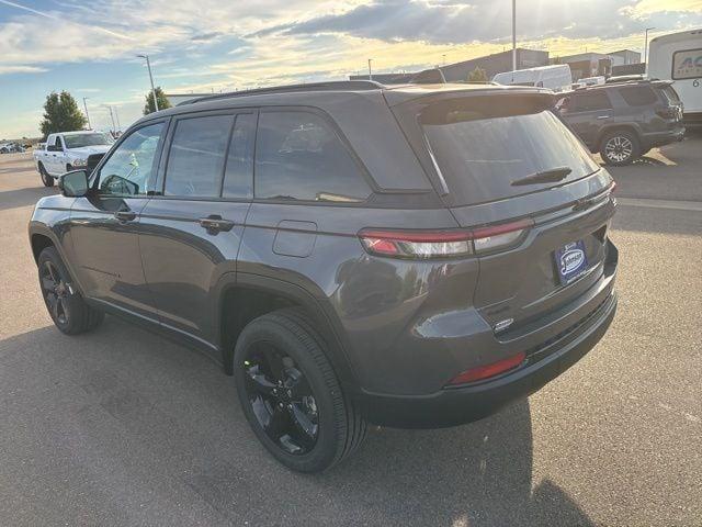 new 2025 Jeep Grand Cherokee car, priced at $45,278