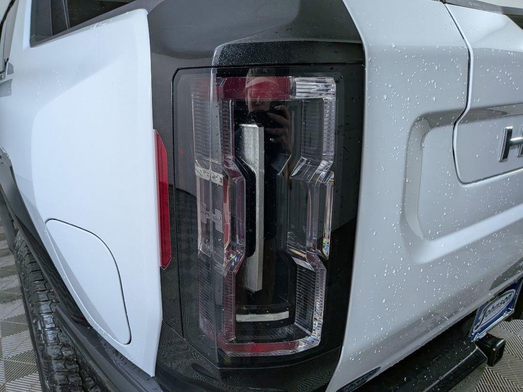 new 2025 GMC HUMMER EV Pickup car, priced at $97,124