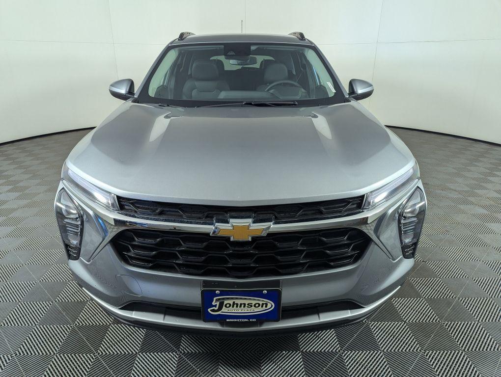 new 2025 Chevrolet Trax car, priced at $24,882