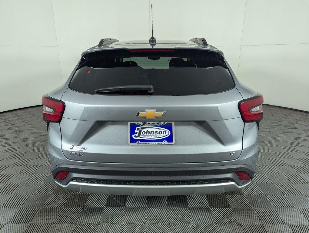 new 2025 Chevrolet Trax car, priced at $24,882