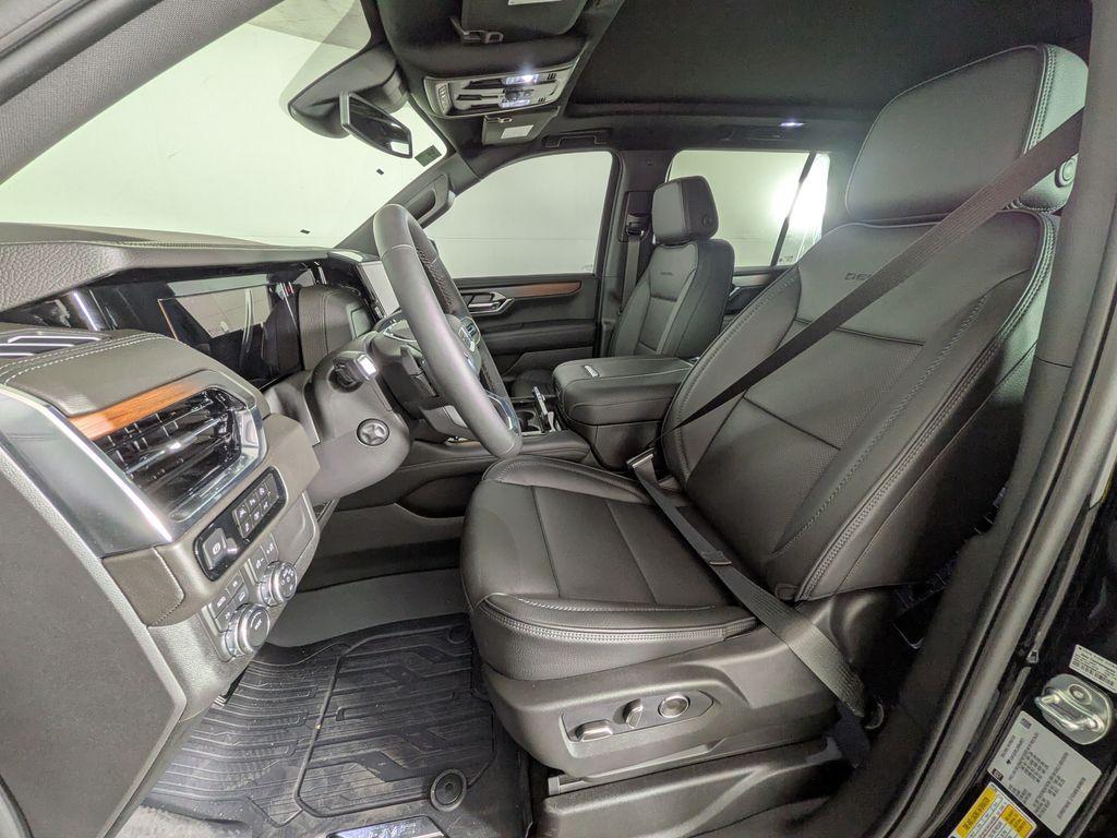 new 2025 GMC Yukon car, priced at $90,548