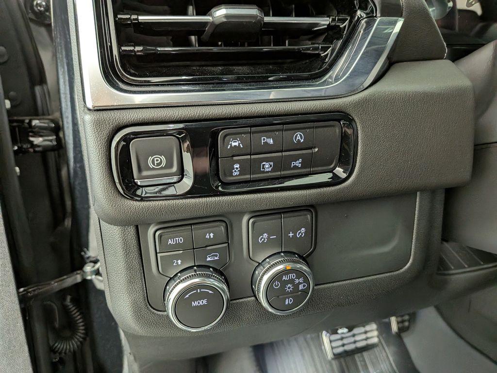 new 2025 GMC Yukon car, priced at $90,548