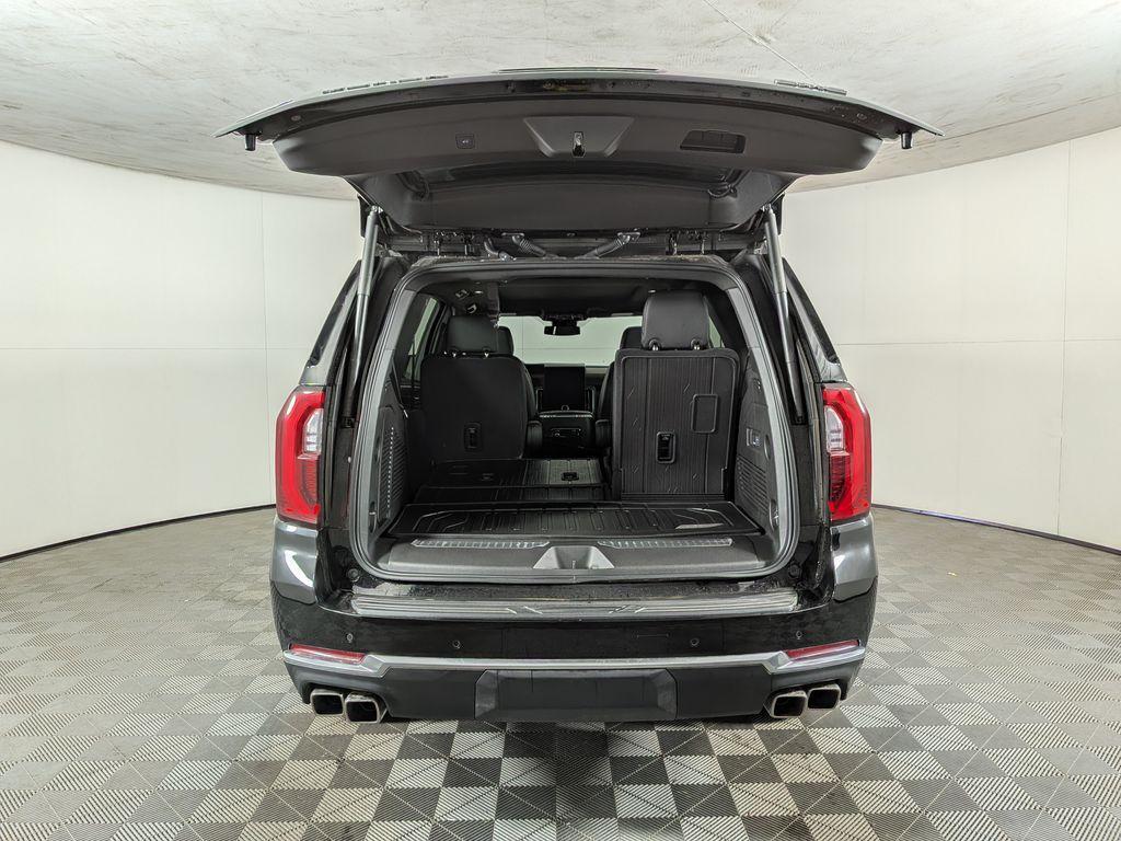 new 2025 GMC Yukon car, priced at $90,548