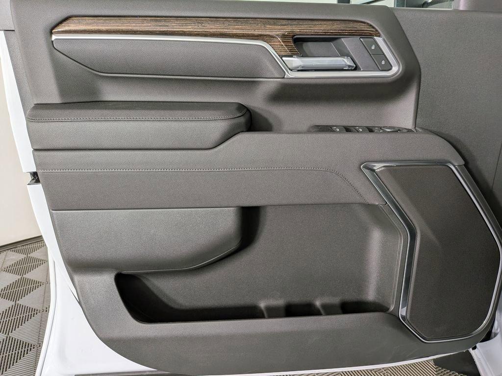 new 2025 GMC Sierra 2500 car, priced at $73,548