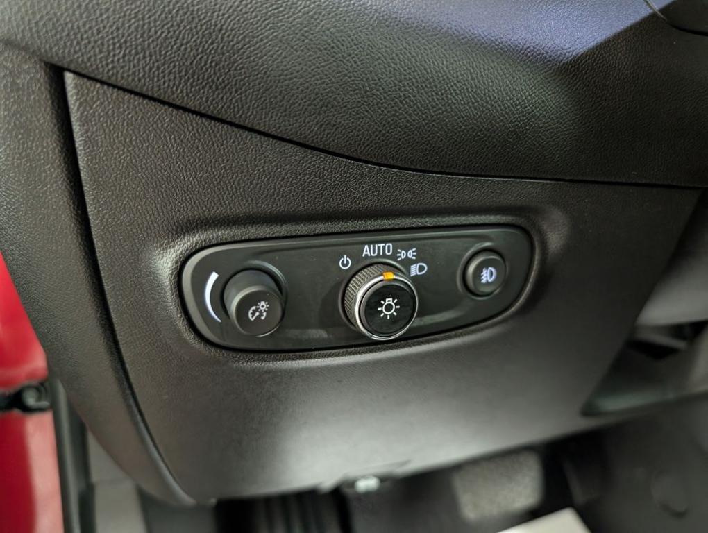 used 2021 Chevrolet Equinox car, priced at $18,488
