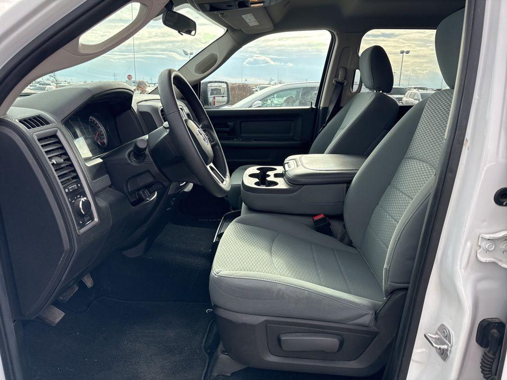 used 2019 Ram 1500 Classic car, priced at $27,488