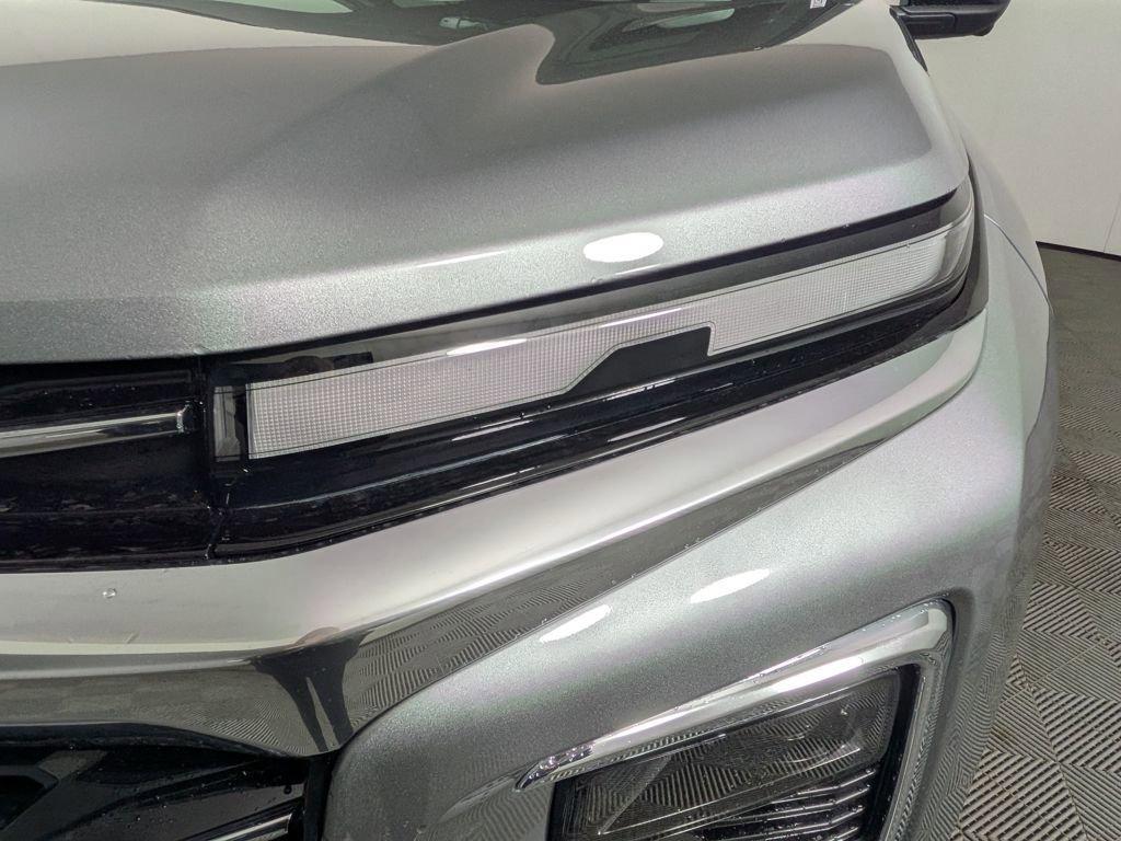 new 2025 Chevrolet Traverse car, priced at $58,258