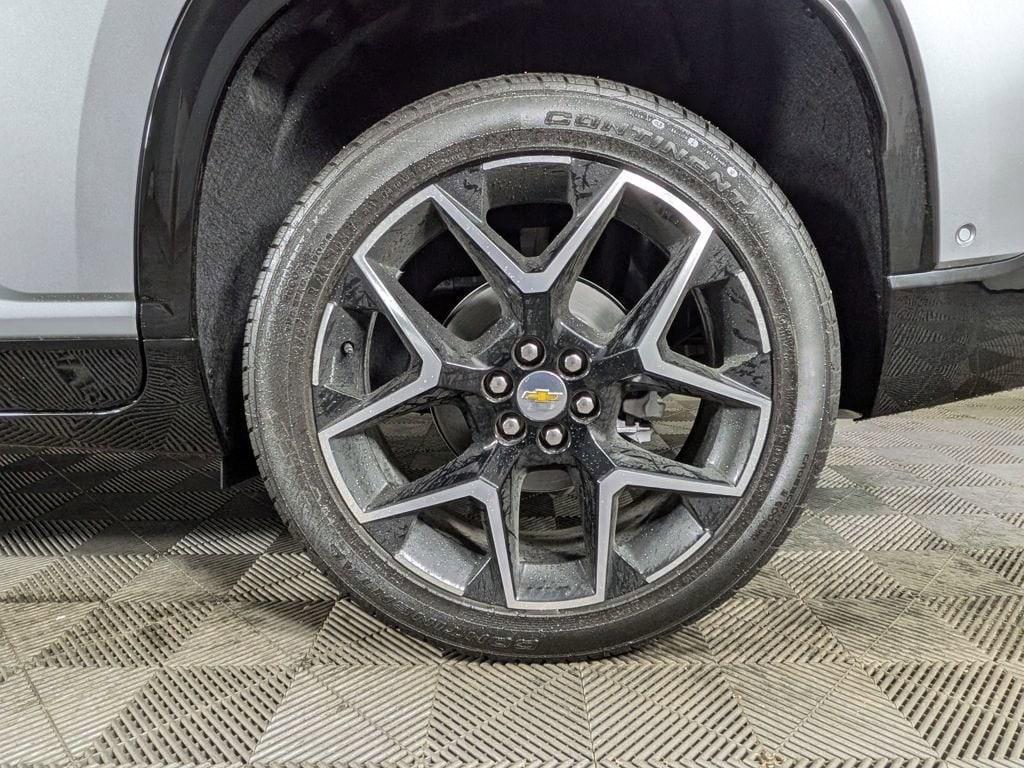 new 2025 Chevrolet Traverse car, priced at $59,644