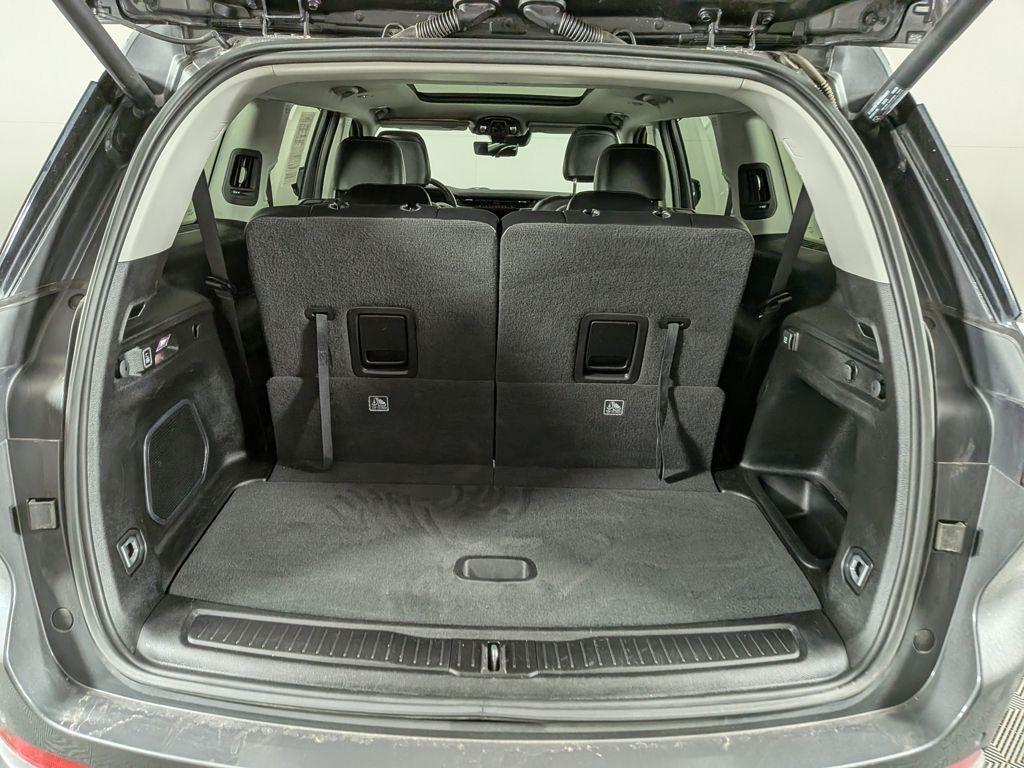 used 2022 Jeep Grand Cherokee L car, priced at $33,888