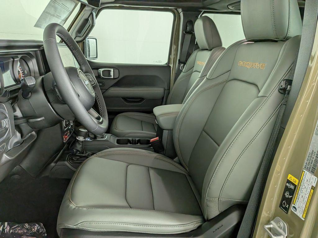 new 2025 Jeep Gladiator car, priced at $54,470
