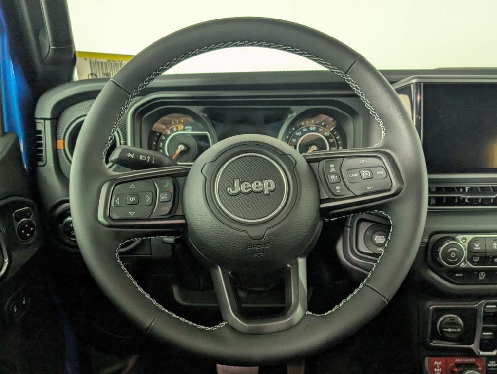 new 2025 Jeep Gladiator car, priced at $55,749