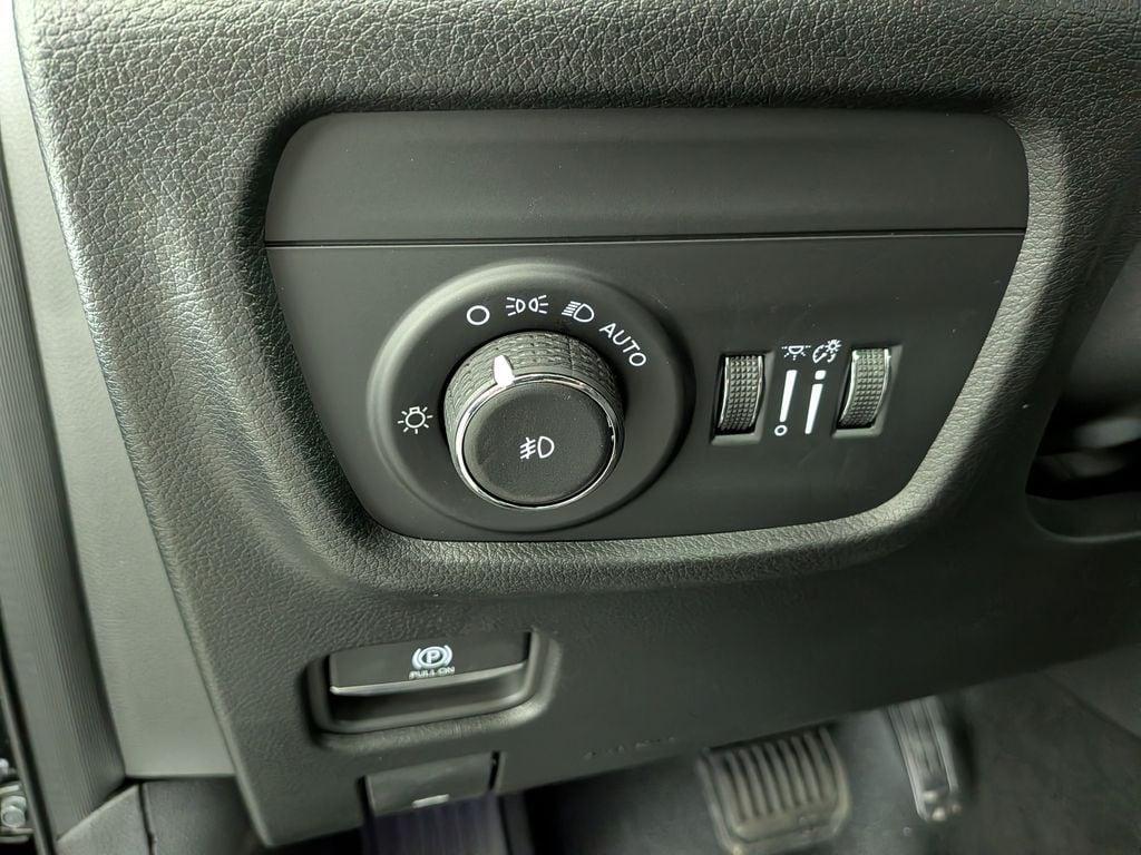 new 2025 Jeep Grand Cherokee L car, priced at $59,357