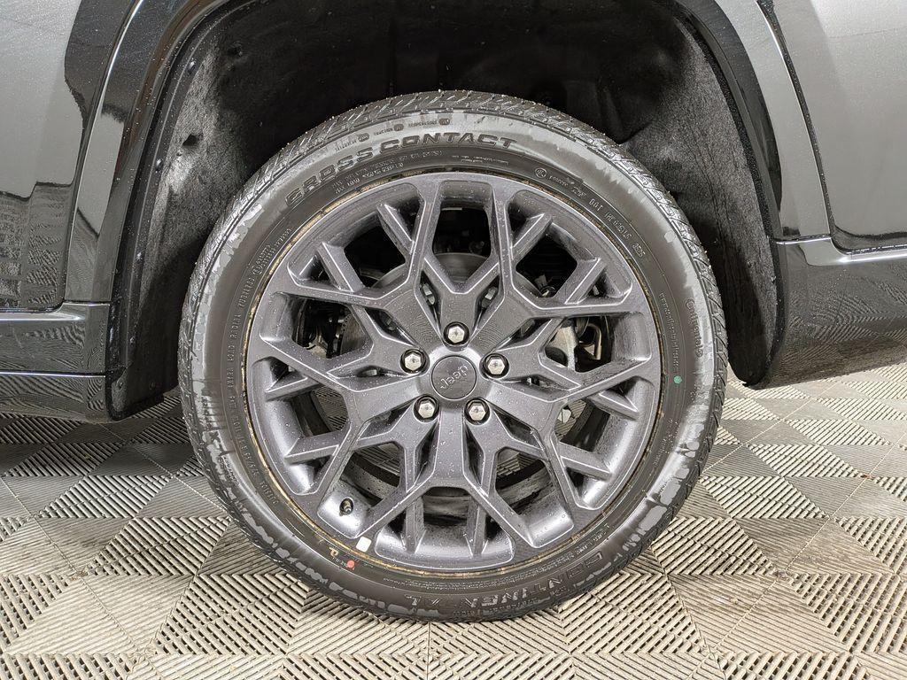 new 2025 Jeep Grand Cherokee L car, priced at $59,357