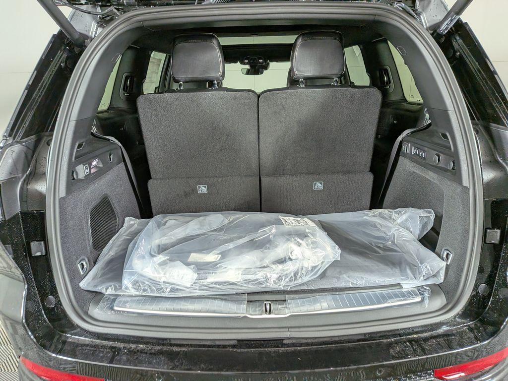 new 2025 Jeep Grand Cherokee L car, priced at $59,357