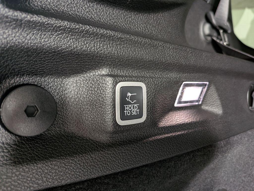 new 2025 Jeep Grand Cherokee L car, priced at $59,357