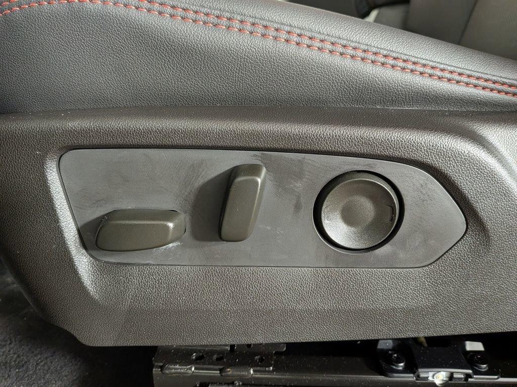 new 2025 Chevrolet Colorado car, priced at $49,582