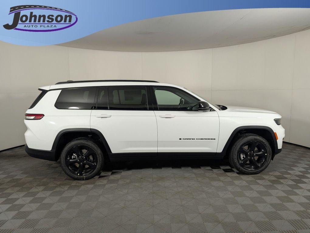 new 2025 Jeep Grand Cherokee L car, priced at $45,298