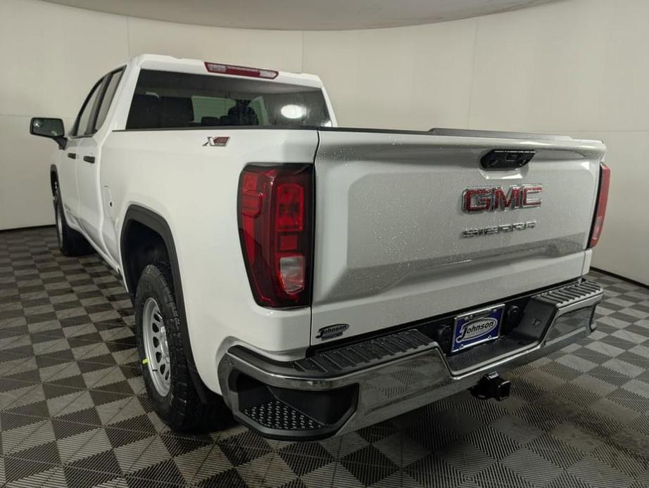 new 2025 GMC Sierra 1500 car, priced at $47,569