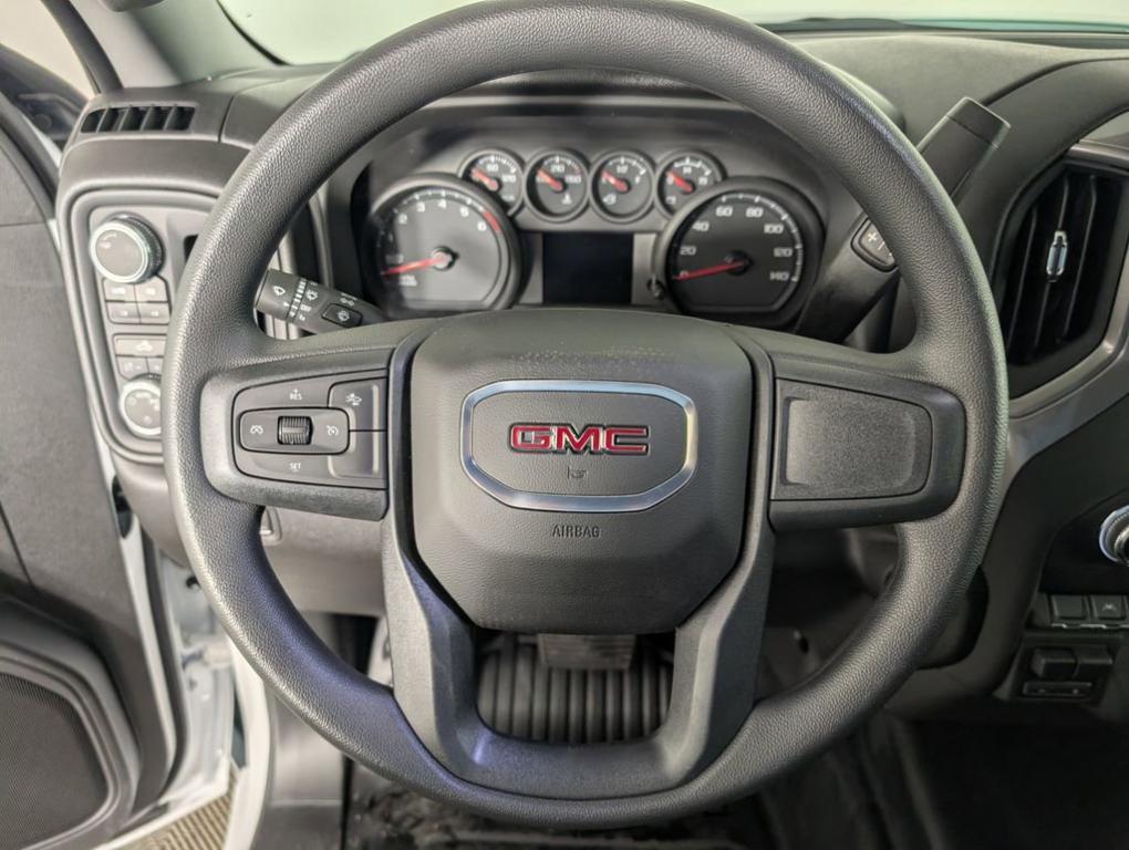 new 2025 GMC Sierra 1500 car, priced at $47,569